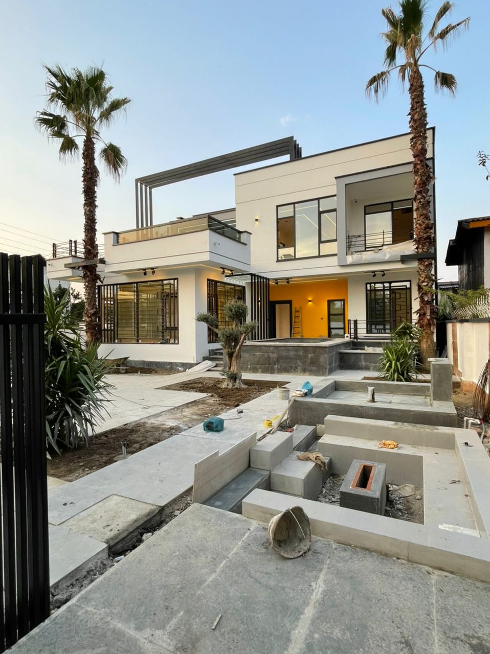 برخی از ویژگی‌های محصولات تولیدی فلاشینگ نما